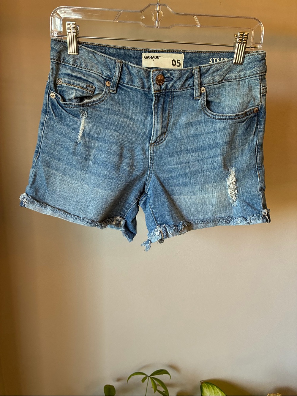 Garage Stretch Distressed Denim Shorts Size 5